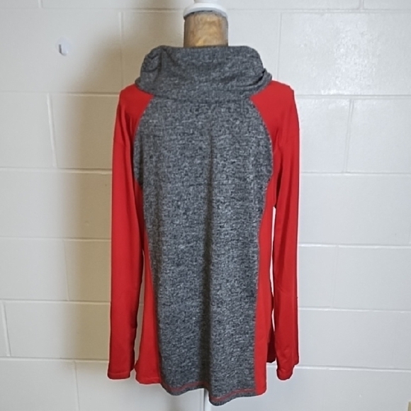 USD Univeristy of South Dakota Stretchy Performance Fabric Shirt Thumbholes - Picture 2 of 14